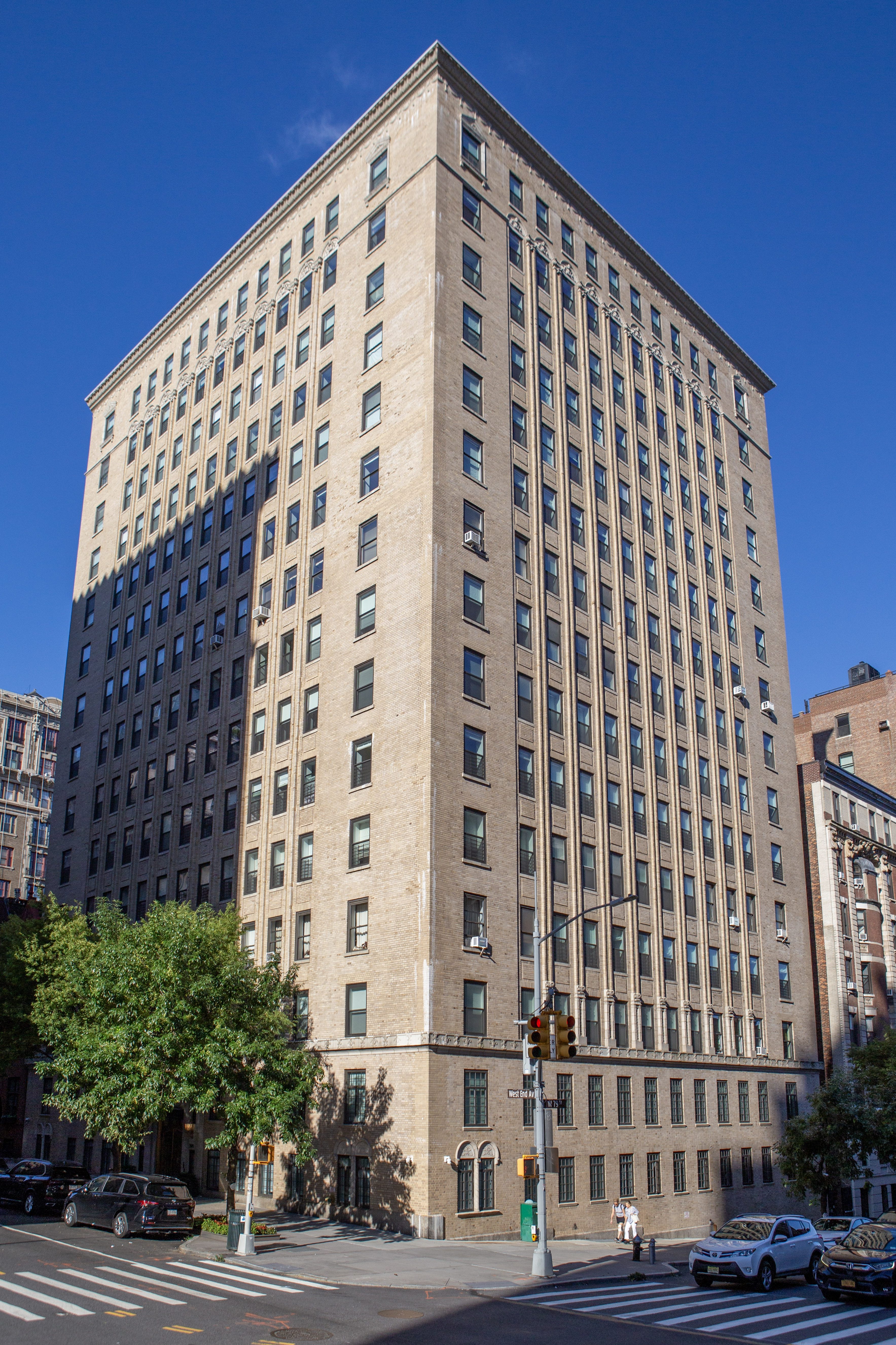 Building Facade Exterior of 393 West End Avenue, Upper West Side Condominiums